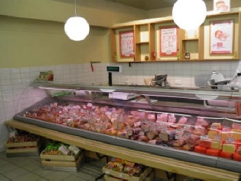 chladicí lada rohová pro úsporu prostoru